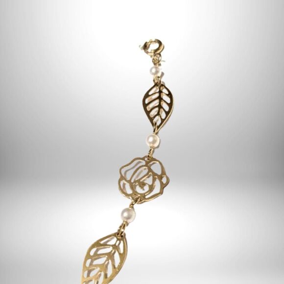 1986 Romantic Expressions Goldtone 8" Bracelet - Floral Open Design - Avon NIB - Picture 2 of 3